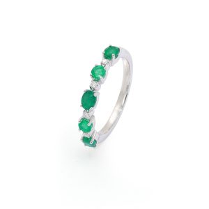 18KT White Gold Ring with Emerald & Diamonds
