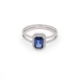 18KT White Gold Ring with Blue Sapphire & Diamonds